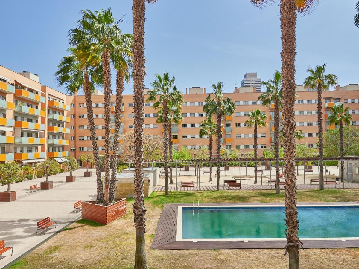 Vila Olimpica Pool Suites Барселона Екстериор снимка