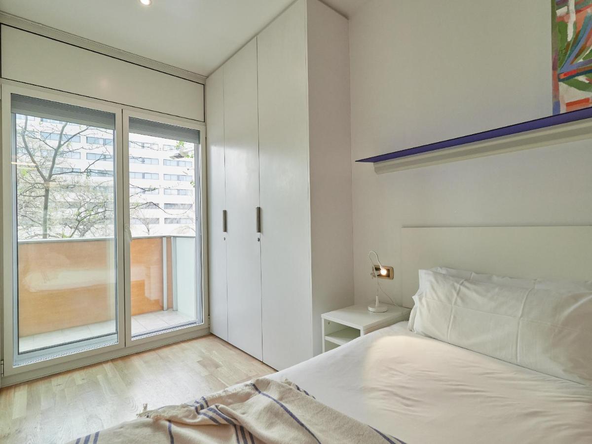 Vila Olimpica Pool Suites Барселона Екстериор снимка